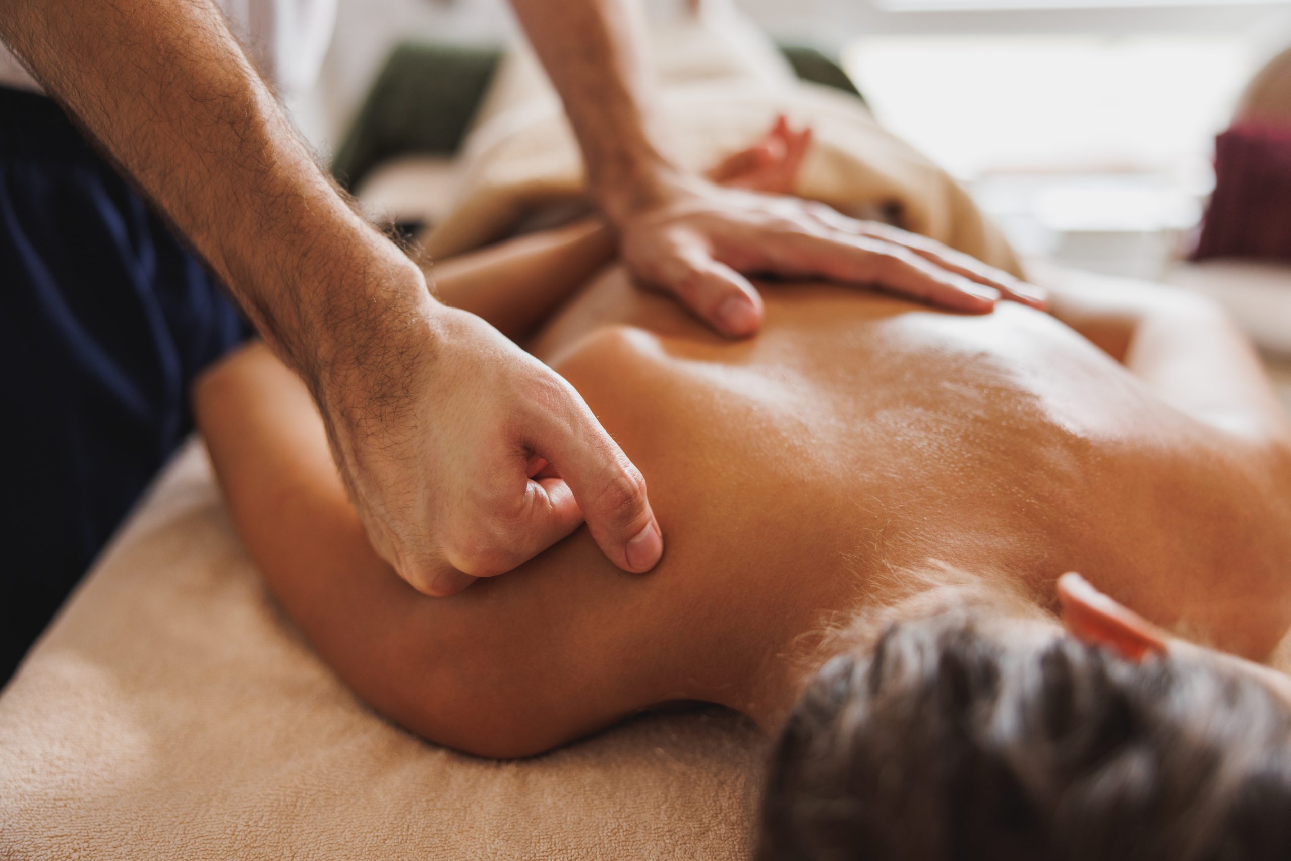 4-Hand-Massage in der Wohlfühl Lounge Hergiswil